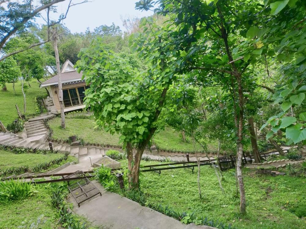 Tugawe Cove Resort Colongcocon Eksteriør bilde