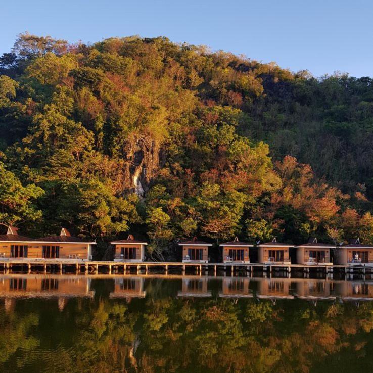 Tugawe Cove Resort Colongcocon Eksteriør bilde