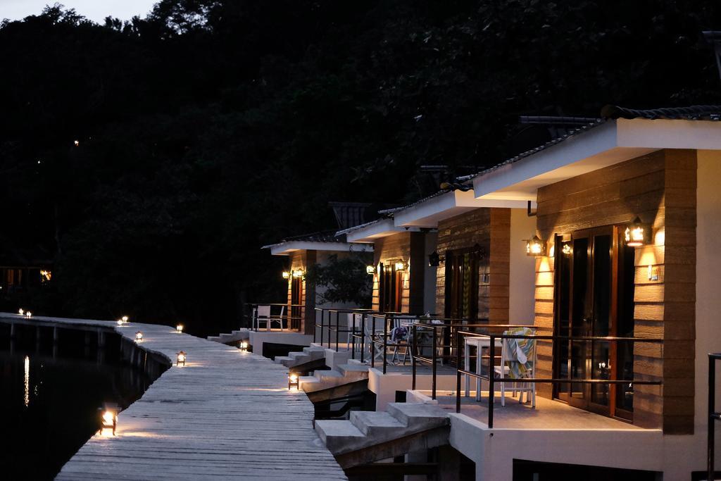 Tugawe Cove Resort Colongcocon Eksteriør bilde