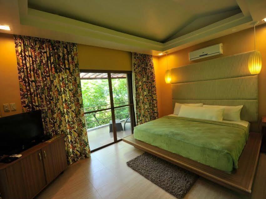 Tugawe Cove Resort Colongcocon Eksteriør bilde